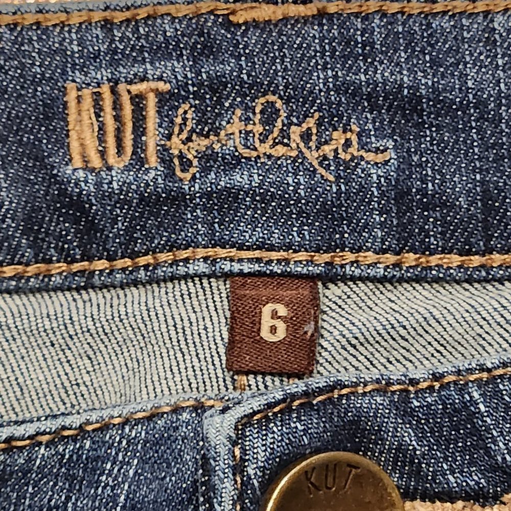 KUT FROM THE CLOTH Catherine Boyfriend Short Women's Jean Shorts - Sz 6 - Picture 4 of 6